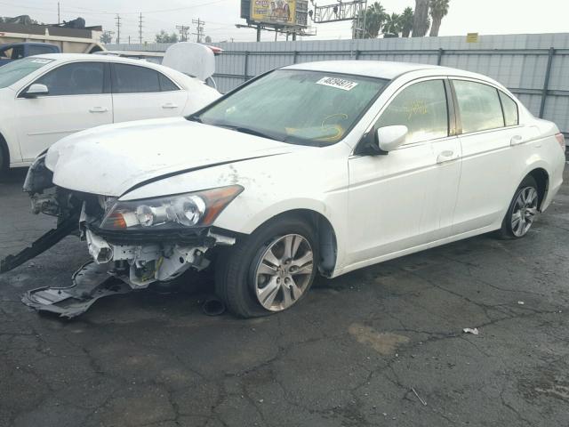 1HGCP2F66BA025371 - 2011 HONDA ACCORD SE WHITE photo 2