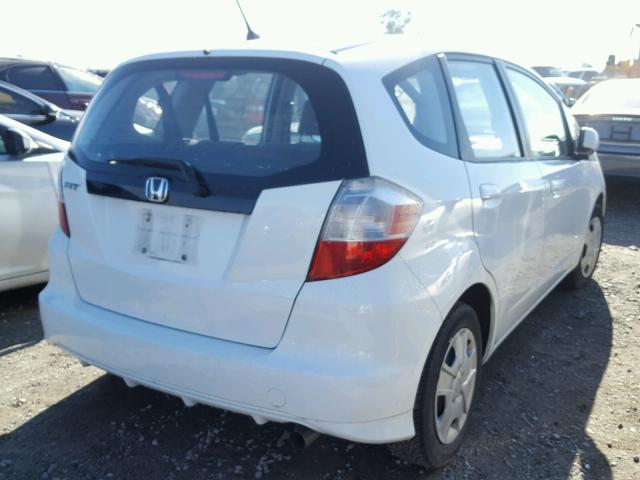 JHMGE8H38DC063587 - 2013 HONDA FIT WHITE photo 4