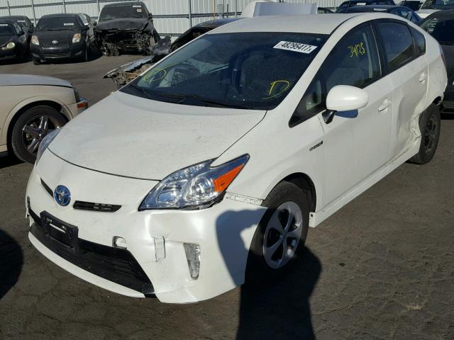 JTDKN3DU5E0392957 - 2014 TOYOTA PRIUS WHITE photo 2