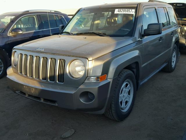 1J8FT28087D358086 - 2007 JEEP PATRIOT SP GOLD photo 2