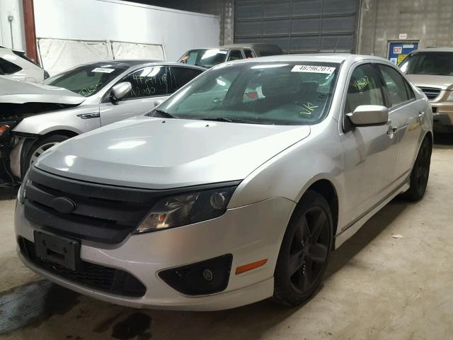 3FAHP0KC5AR394172 - 2010 FORD FUSION SPO SILVER photo 2