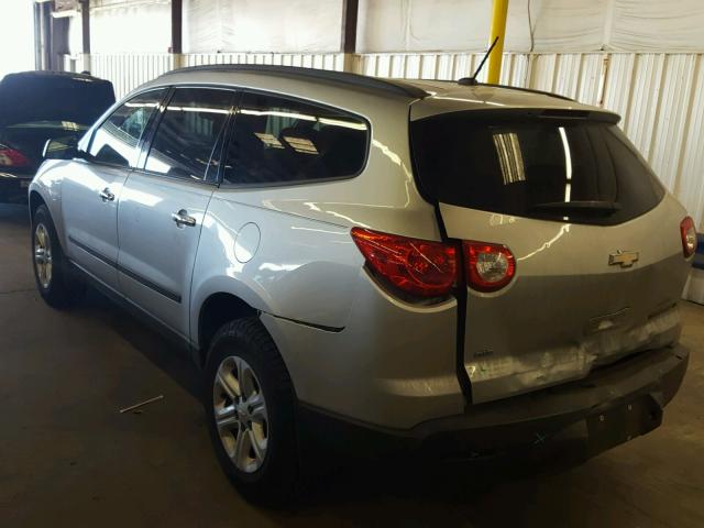 1GNKVEED4BJ142147 - 2011 CHEVROLET TRAVERSE L SILVER photo 3