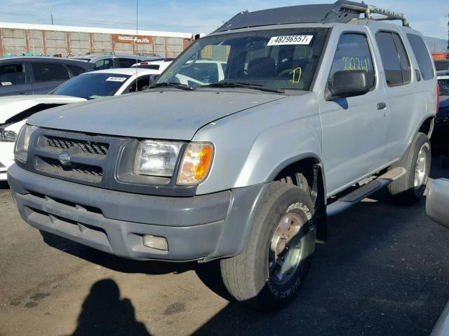 5N1ED28T9YC569326 - 2000 NISSAN XTERRA XE SILVER photo 2