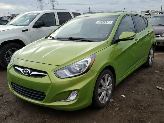 KMHCU5AEXDU060130 - 2013 HYUNDAI ACCENT GLS GREEN photo 2