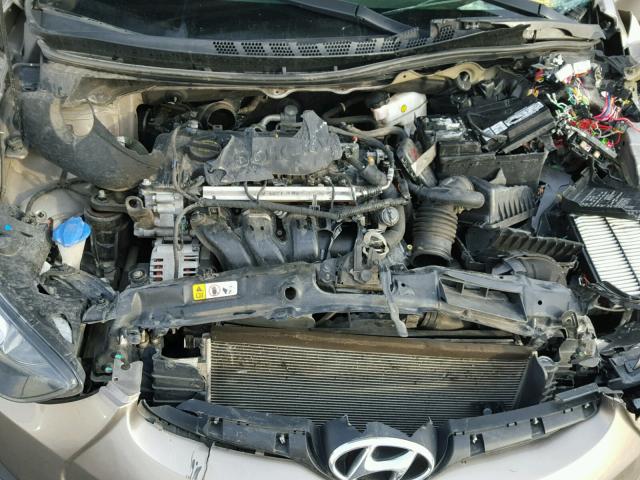 5NPDH4AE2FH584988 - 2015 HYUNDAI ELANTRA SE GOLD photo 7