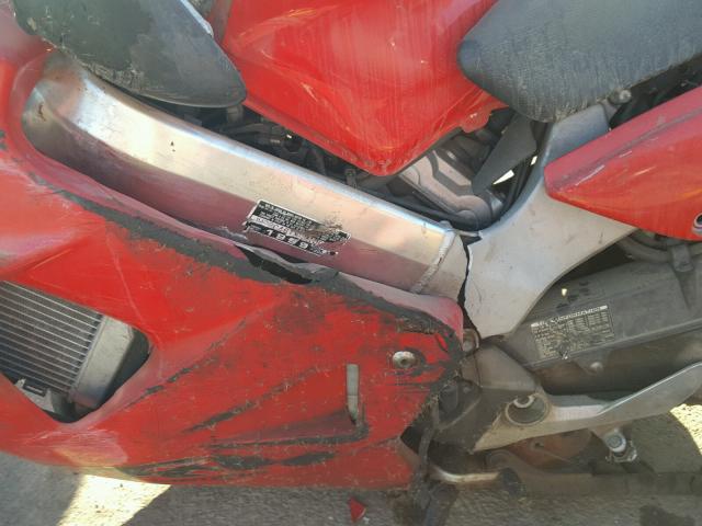 JH2RC461XXM100042 - 1999 HONDA VFR800 F1 RED photo 7