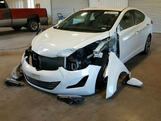 5NPDH4AE9FH601866 - 2015 HYUNDAI ELANTRA SE WHITE photo 2