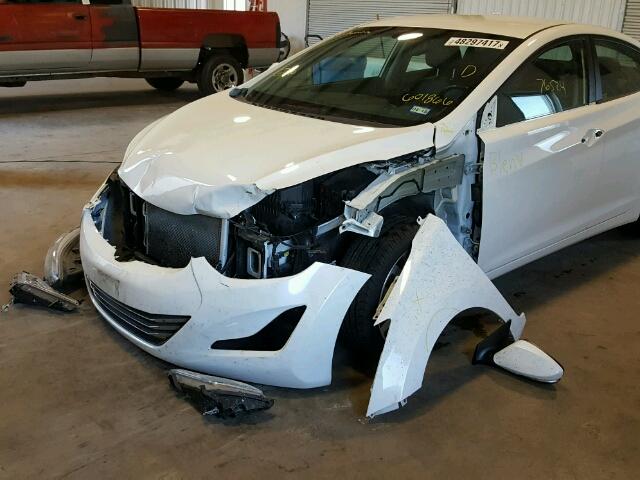 5NPDH4AE9FH601866 - 2015 HYUNDAI ELANTRA SE WHITE photo 9