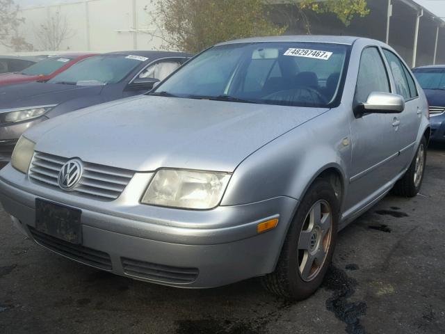 3VWSC29M1YM145006 - 2000 VOLKSWAGEN JETTA GLS SILVER photo 2