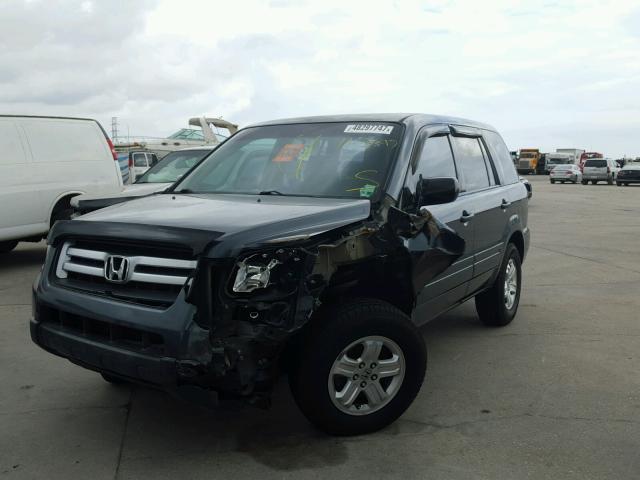 5FNYF28196B042140 - 2006 HONDA PILOT LX GRAY photo 2