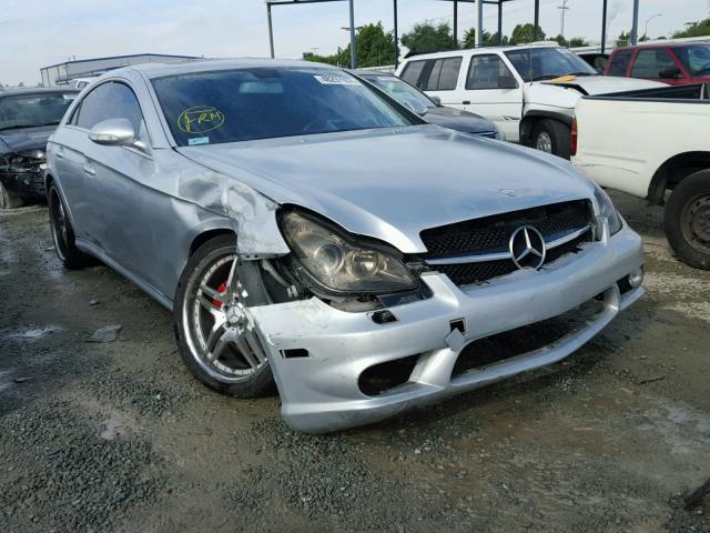 WDDDJ72X68A130877 - 2008 MERCEDES-BENZ CLS 550 SILVER photo 1