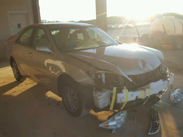 4T1BE32K15U569686 - 2005 TOYOTA CAMRY LE GOLD photo 1