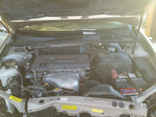 4T1BE32K15U569686 - 2005 TOYOTA CAMRY LE GOLD photo 7