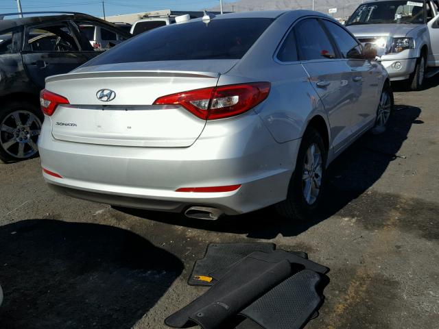 5NPE24AF2FH237949 - 2015 HYUNDAI SONATA SE GRAY photo 4