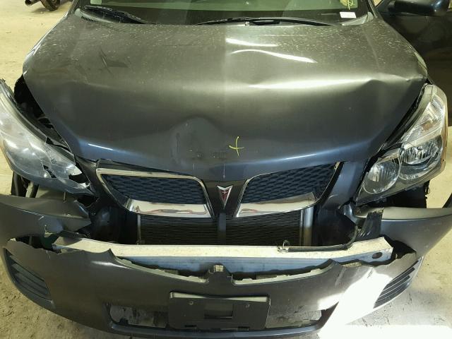 5Y2SP67809Z402936 - 2009 PONTIAC VIBE GRAY photo 7