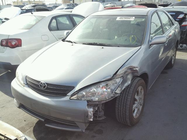 JTDBF32K050162726 - 2005 TOYOTA CAMRY LE 灰色 照片 2
