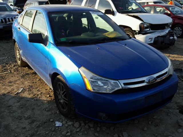 1FAHP3FNXAW121299 - 2010 FORD FOCUS SE BLUE photo 1