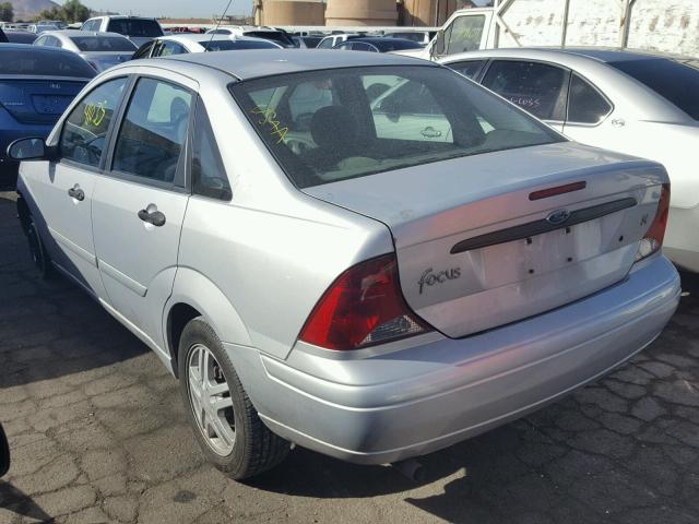 1FAFP34Z64W183476 - 2004 FORD FOCUS SE C WHITE photo 3