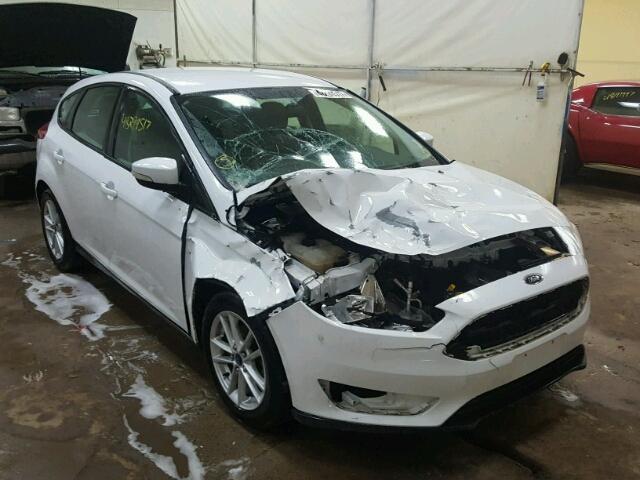 1FADP3K24FL234488 - 2015 FORD FOCUS SE WHITE photo 1