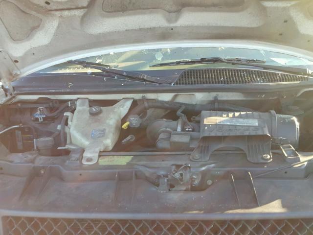 1GAGG25K581178890 - 2008 CHEVROLET EXPRESS G2 WHITE photo 7