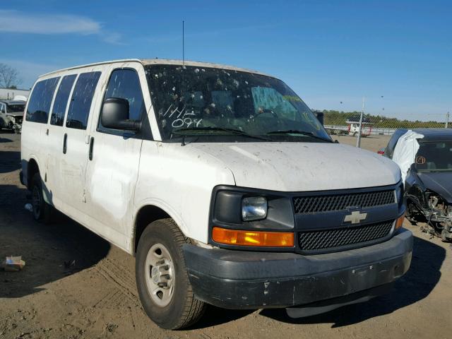 1GAGG25K181178739 - 2008 CHEVROLET EXPRESS G2 WHITE photo 1