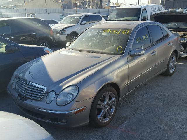 WDBUF56JX6A900600 - 2006 MERCEDES-BENZ E 350 GRAY photo 2