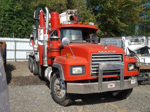 1M2P267C3VM033131 - 1997 MACK 600 RD600 RED photo 1