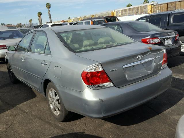 JTDBF32K250165269 - 2005 TOYOTA CAMRY LE SILVER photo 3