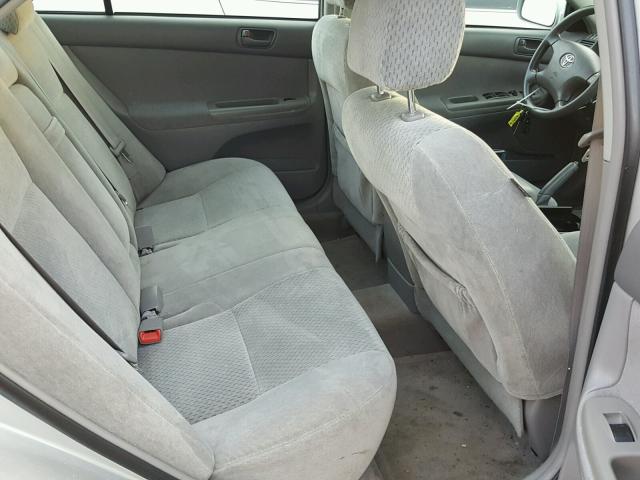 4T1BF30K84U074870 - 2004 TOYOTA CAMRY LE 银色 照片 6