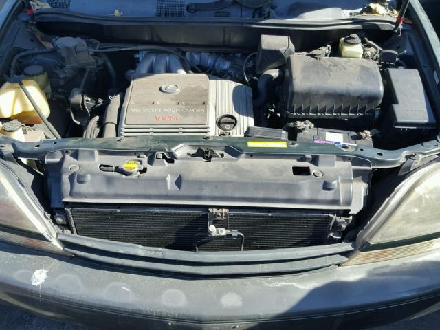 JT6HF10U5X0076194 - 1999 LEXUS RX 300 GREEN photo 7