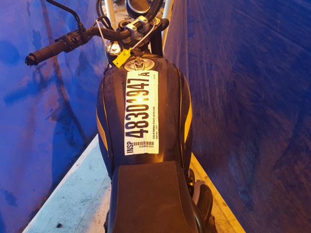 ML015ANM5GT007736 - 2016 DUCATI SCRAMBLER BLACK photo 5