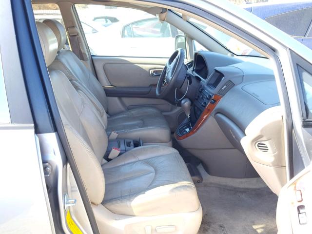 JTJGF10U220131517 - 2002 LEXUS RX 300 GRAY photo 5