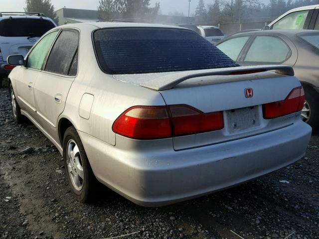 1HGCG6675WA140212 - 1998 HONDA ACCORD EX SILVER photo 3