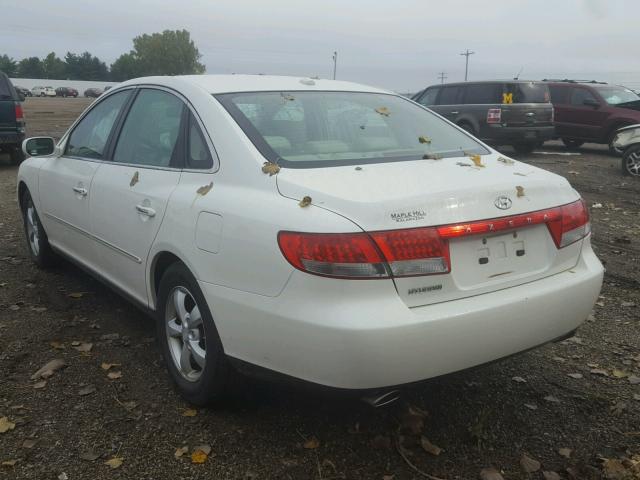 KMHFC46D97A192179 - 2007 HYUNDAI AZERA GLS WHITE photo 3