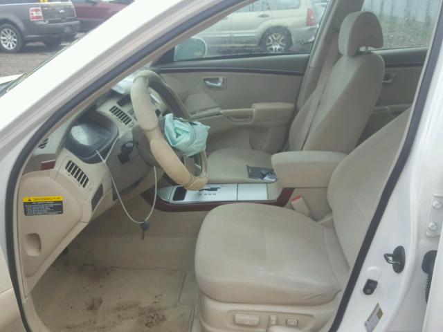 KMHFC46D97A192179 - 2007 HYUNDAI AZERA GLS WHITE photo 5