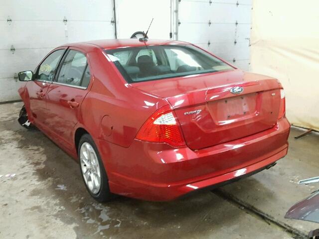 3FAHP0HA0AR179790 - 2010 FORD FUSION SE RED photo 3