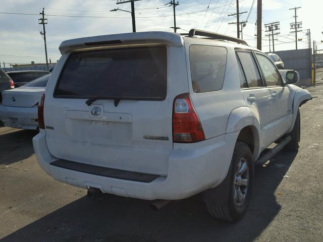 JTEZU14R878077393 - 2007 TOYOTA 4RUNNER SR WHITE photo 4