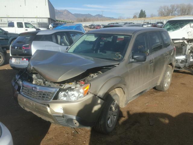 JF2SH61669G748717 - 2009 SUBARU FORESTER 2 BEIGE photo 2