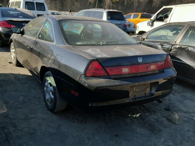 1HGCG3252YA027243 - 2000 HONDA ACCORD EX BLACK photo 3