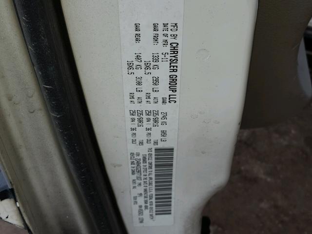 2D4RN4DG2BR771837 - 2011 DODGE GRAND CARA SILVER photo 10