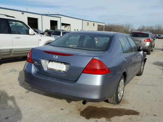 1HGCM56447A040547 - 2007 HONDA ACCORD LX BLUE photo 4