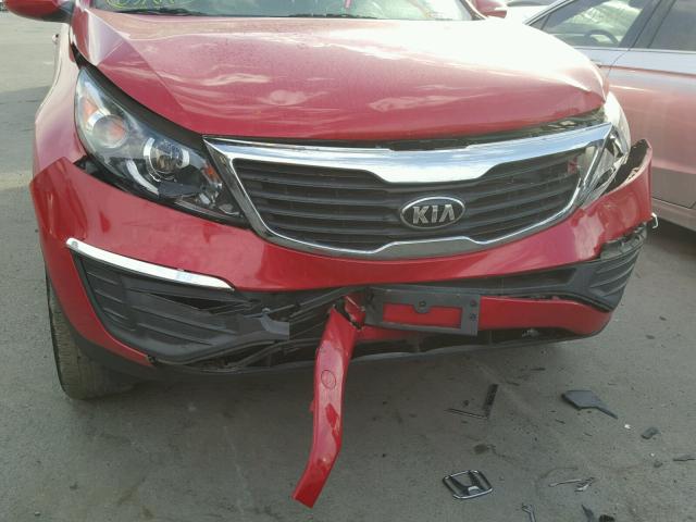 KNDPB3A23D7365425 - 2013 KIA SPORTAGE B RED photo 9