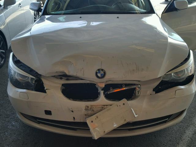 WBANU535X8CT01607 - 2008 BMW 528 I WHITE photo 7