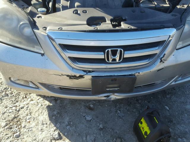 5FNRL38875B111082 - 2005 HONDA ODYSSEY TO GREEN photo 9