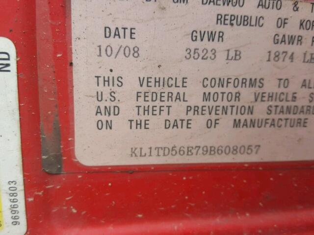 KL1TD56E79B608057 - 2009 CHEVROLET AVEO LS RED photo 10