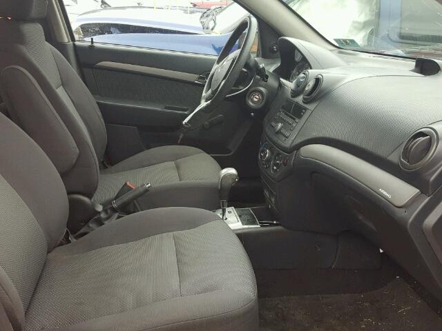 KL1TD56E79B608057 - 2009 CHEVROLET AVEO LS RED photo 5