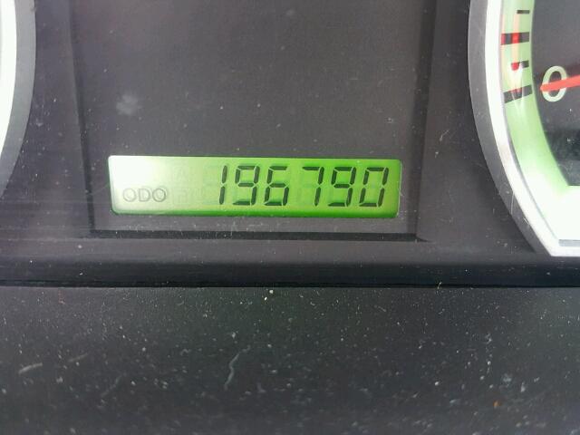 KL1TD56E79B608057 - 2009 CHEVROLET AVEO LS RED photo 8