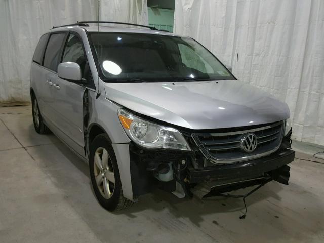 2V8HW34199R609486 - 2009 VOLKSWAGEN ROUTAN SE SILVER photo 1