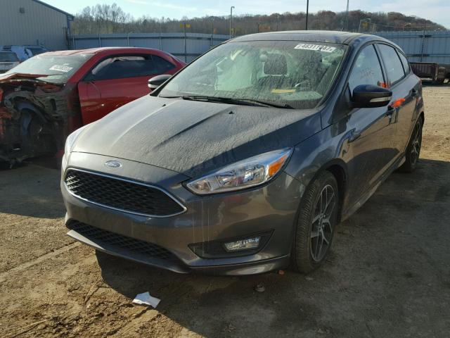 1FADP3K24FL361015 - 2015 FORD FOCUS SE GRAY photo 2