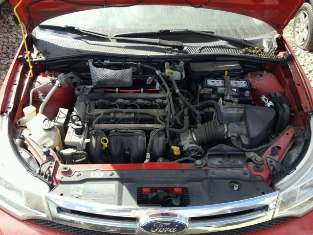 1FAHP34N18W202317 - 2008 FORD FOCUS S/SE RED photo 7